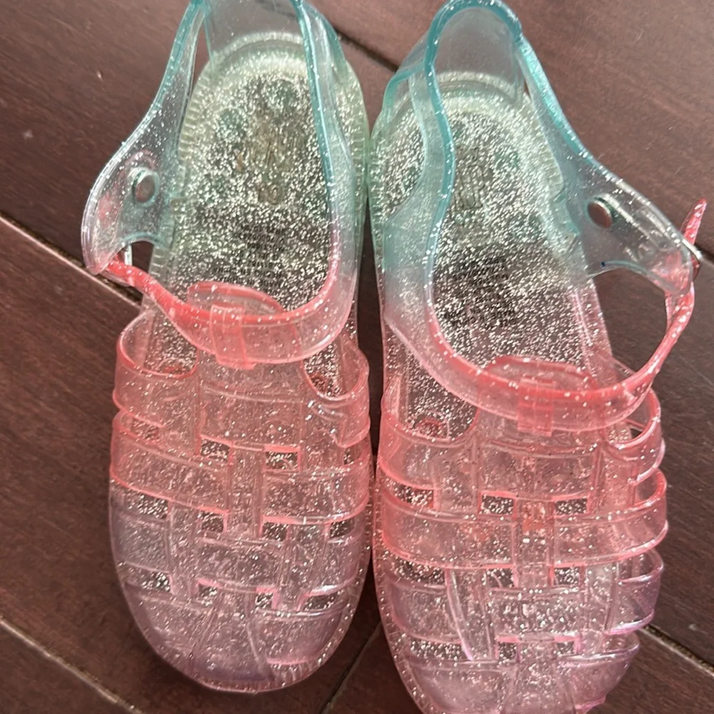 GAP little girls size 10 sparkle rainbow jelly sandal. Like new! - Picture 2 of 4